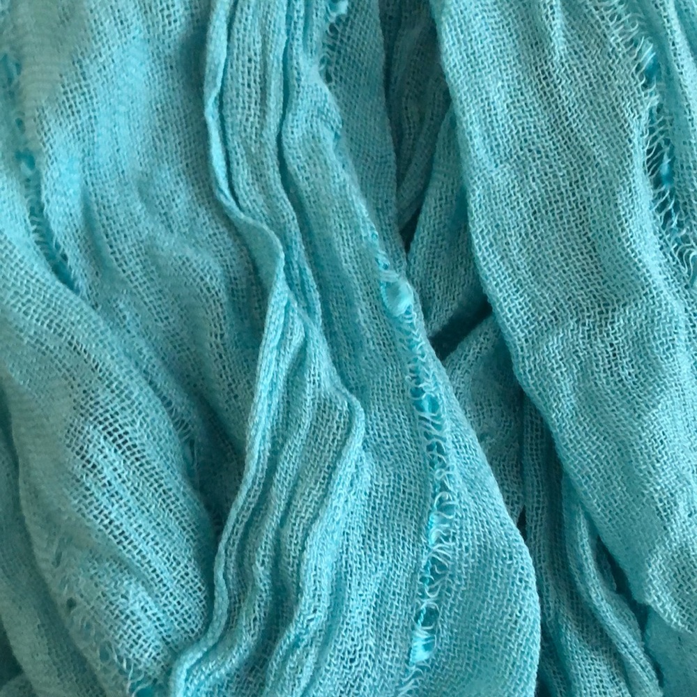 Ricki’s infinity scarf - Picture 2 of 3